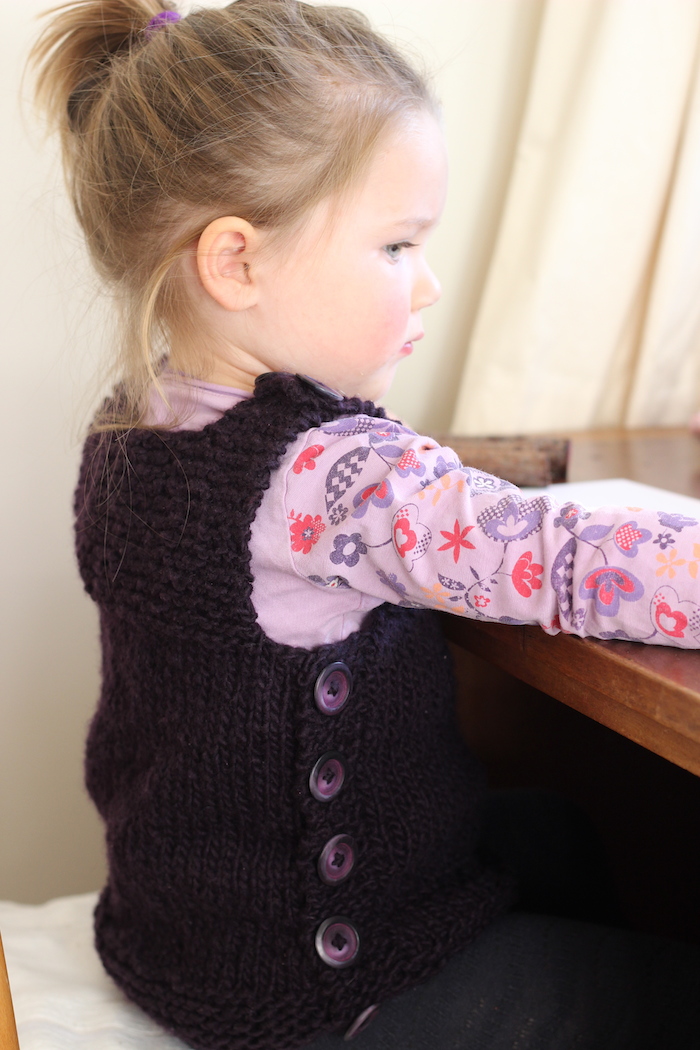 Knitted Pebble Vest \ HOMEGROWN KITCHEN